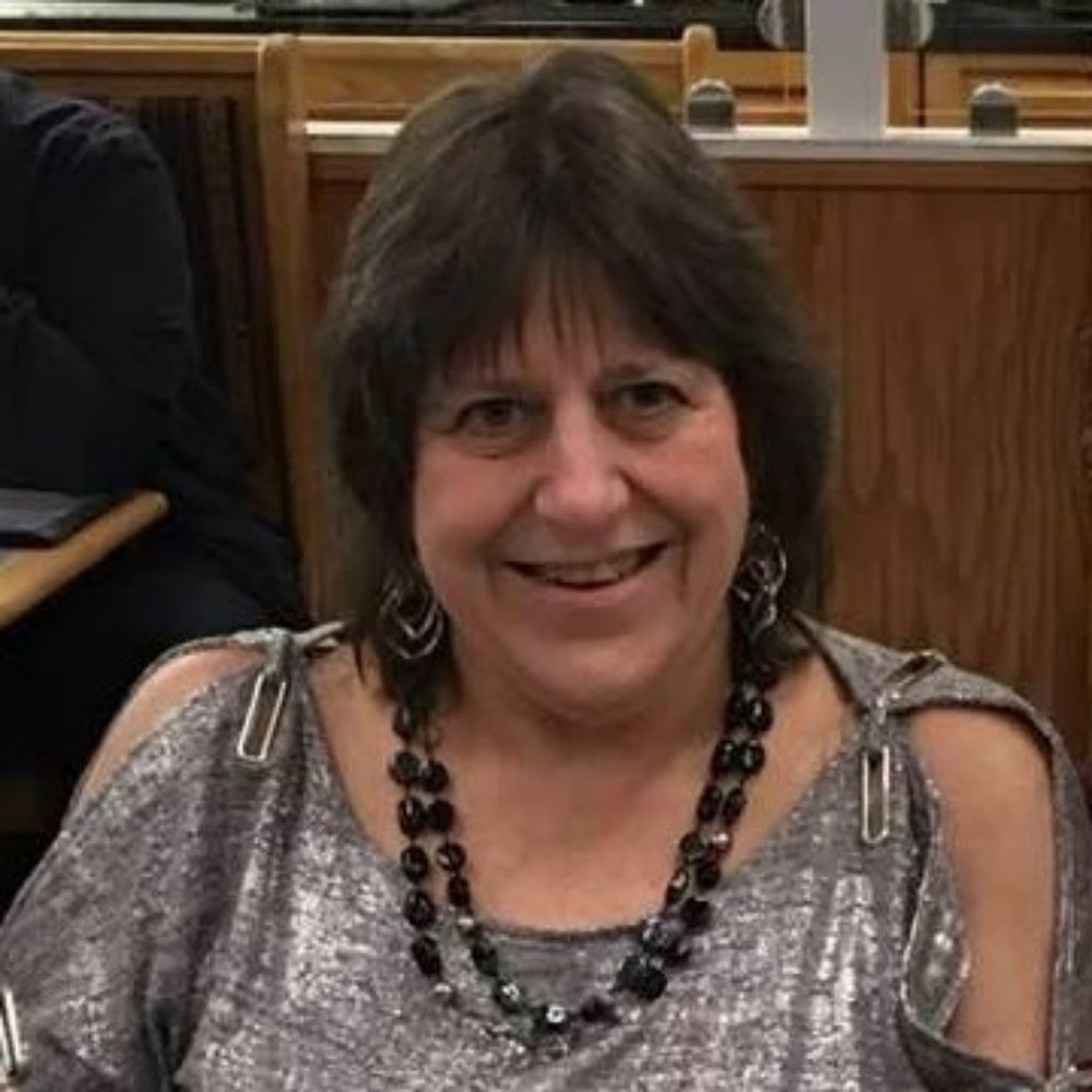 Meet your Posher, Paula